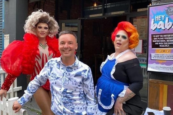 Lawrence Barton, pictured centre.